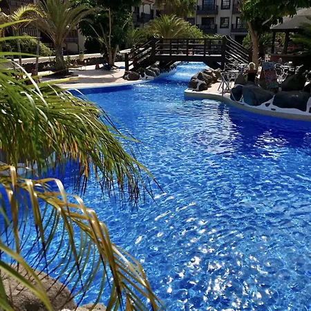 Con Piscina Junto Al Mar Apartamento